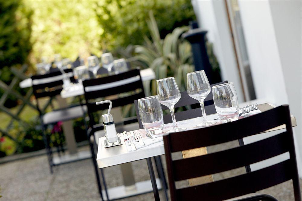Campanile Lyon Sud Feyzin Hotel Exterior foto